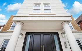 2Br Urban Vista Retreat Chcl F7