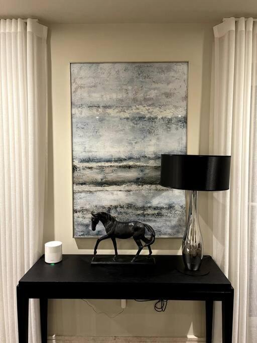 2Br Urban Vista Retreat Chcl F7 Apartment Chigwell Exterior photo