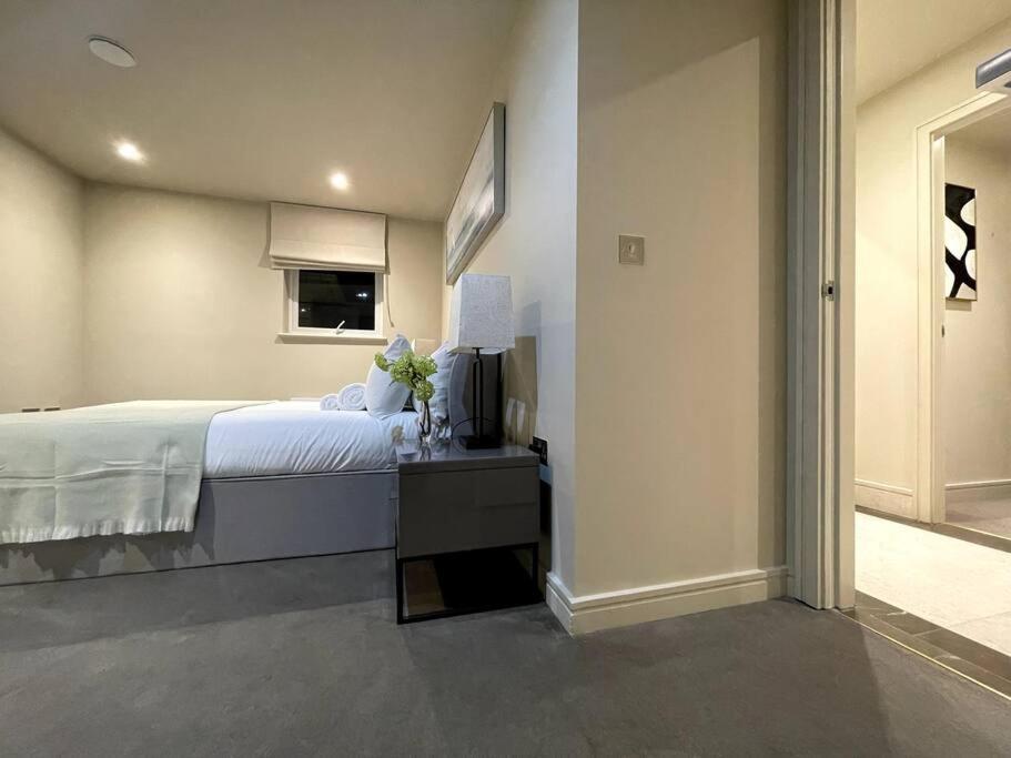 2Br Urban Vista Retreat Chcl F7 Apartment Chigwell Exterior photo